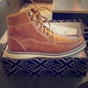 Men’s dress boot size 11